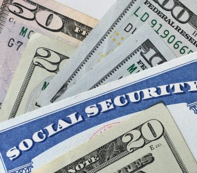 rsz_social-security-card-with-cash-money-dollar-bills--facr3lf